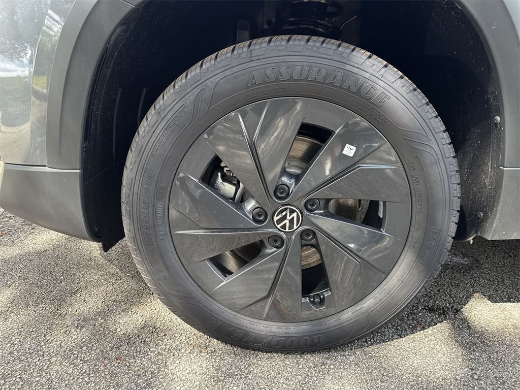 Thumbnail: 2025 Volkswagen Taos - 8