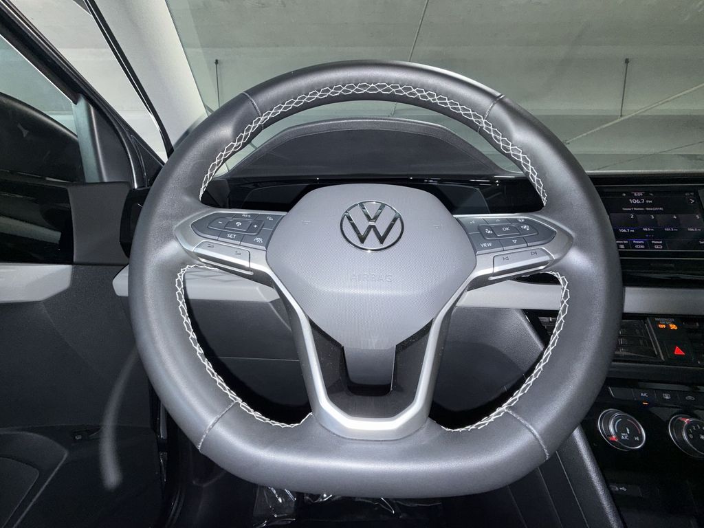 Thumbnail: 2024 Volkswagen Taos - 10