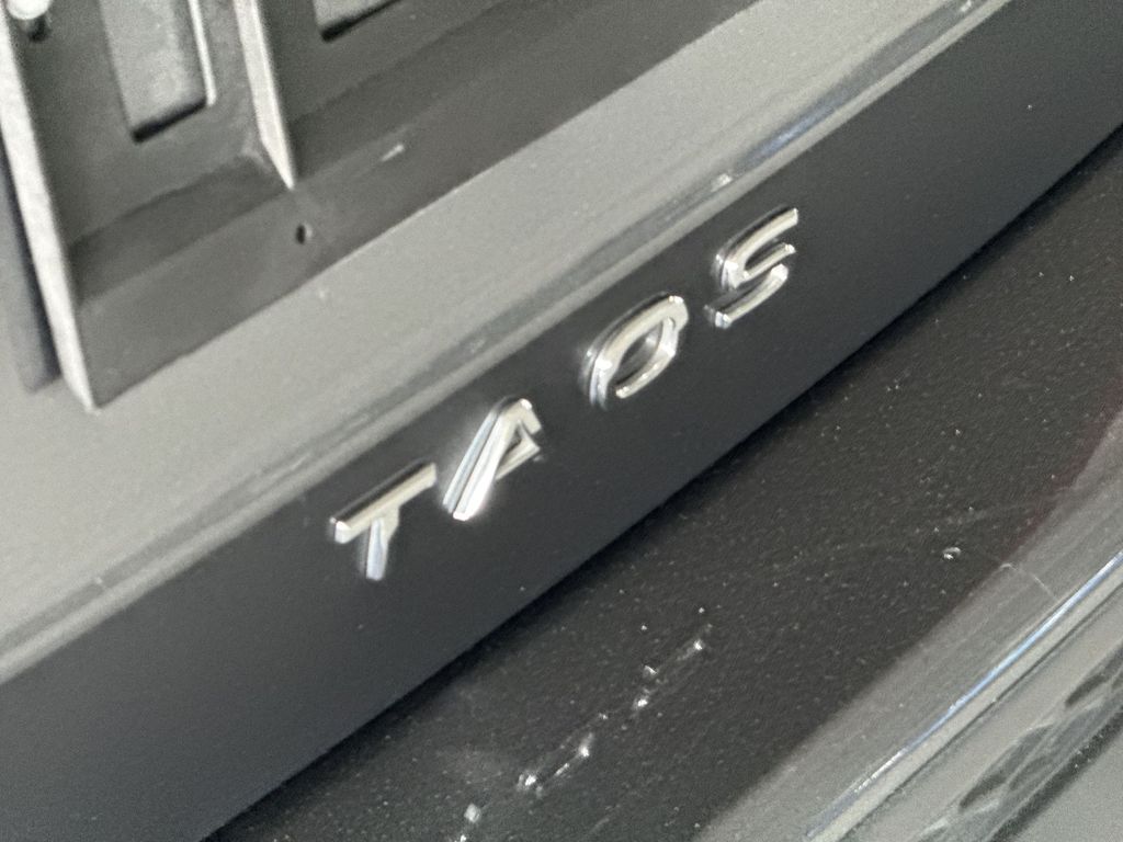 Thumbnail: 2024 Volkswagen Taos - 7