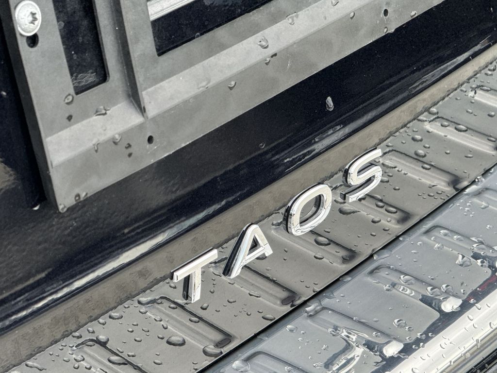 Thumbnail: 2024 Volkswagen Taos - 7