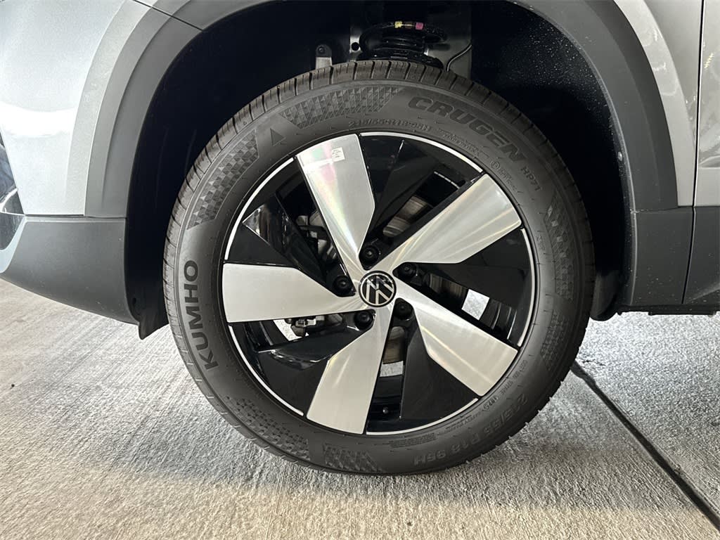 Thumbnail: 2025 Volkswagen Taos - 7