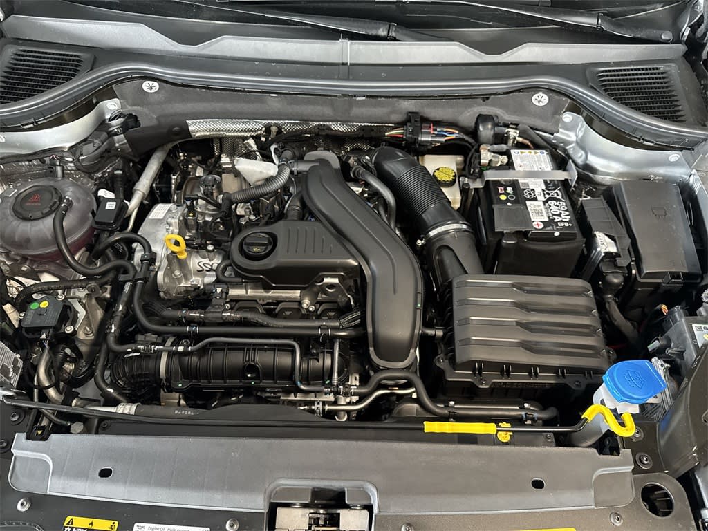 Thumbnail: 2025 Volkswagen Taos - 8