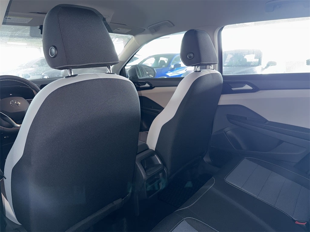 Thumbnail: 2025 Volkswagen Taos - 28