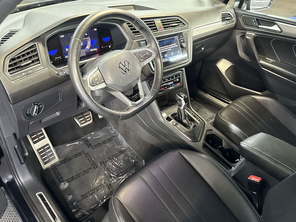 Thumbnail: 2023 Volkswagen Tiguan - 2
