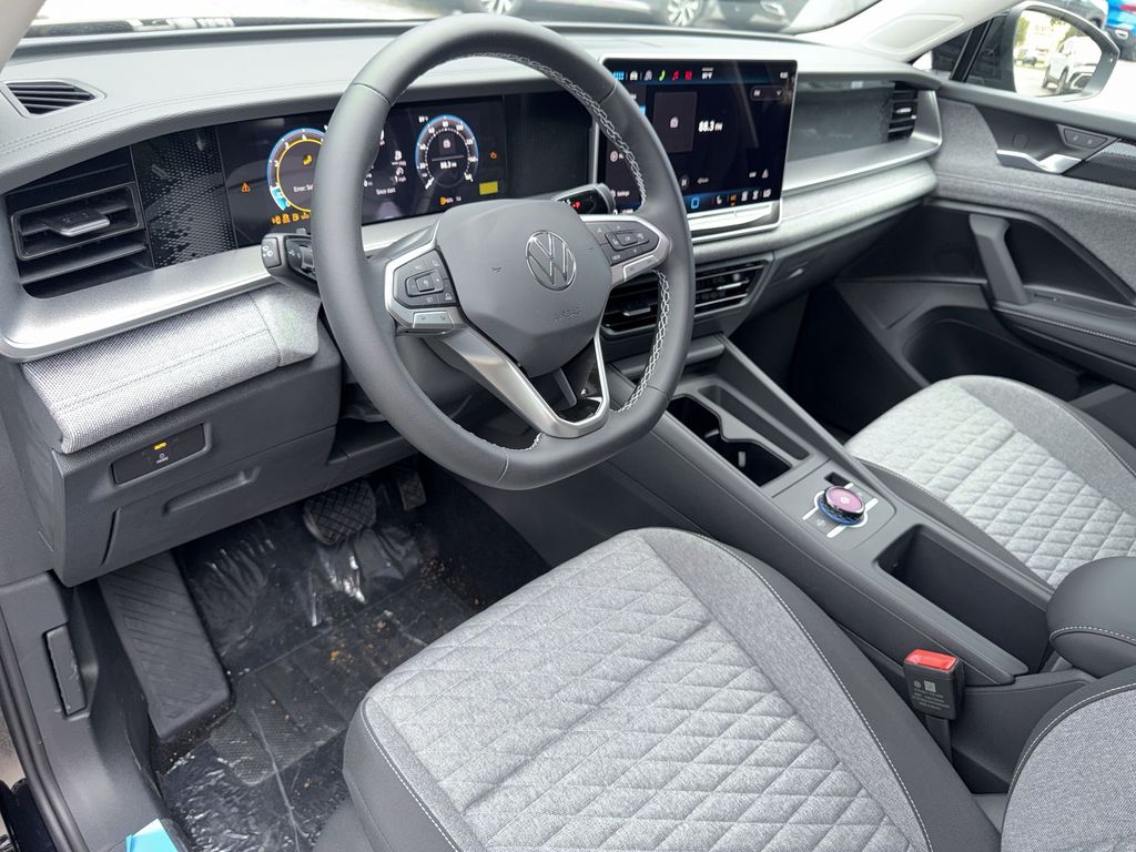 Thumbnail: 2026 Volkswagen Tiguan - 2