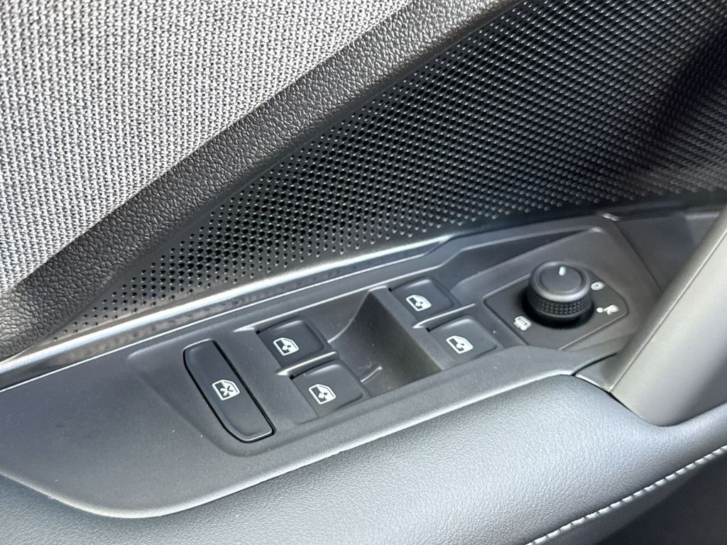 Thumbnail: 2026 Volkswagen Tiguan - 27