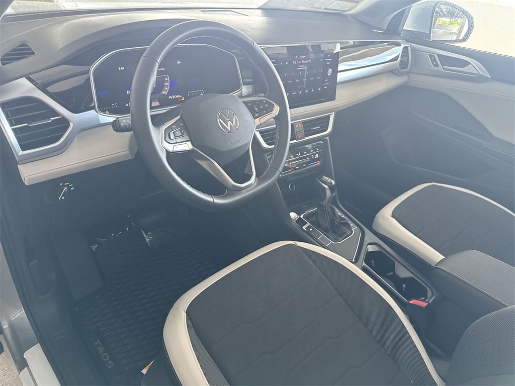 Thumbnail: 2025 Volkswagen Taos - 2