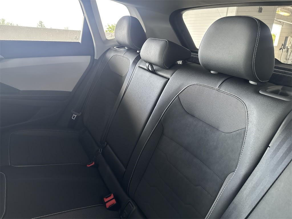 Thumbnail: 2025 Volkswagen Taos - 13