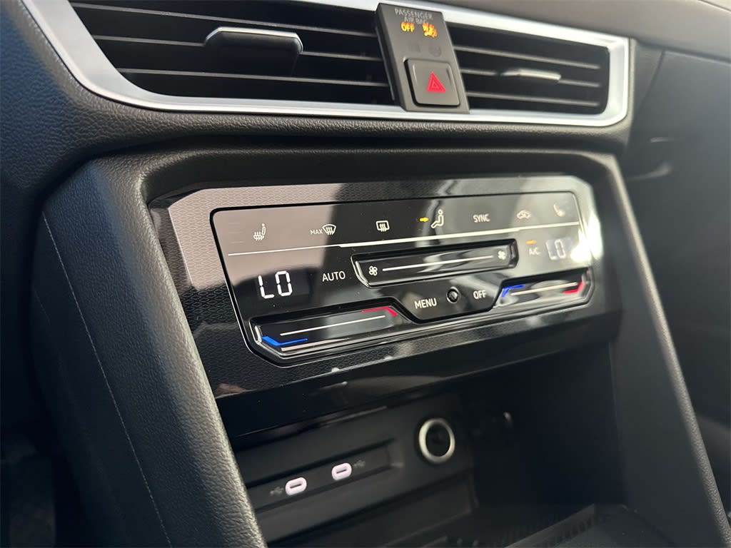 Thumbnail: 2025 Volkswagen Taos - 25