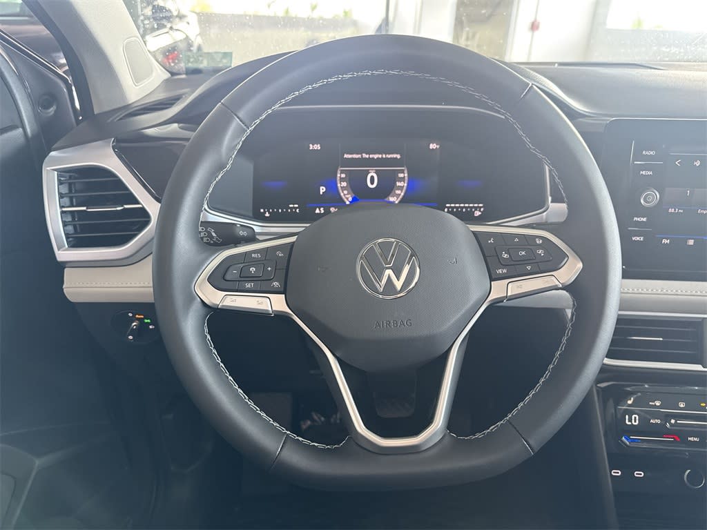 Thumbnail: 2025 Volkswagen Taos - 10