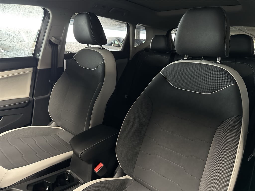 Thumbnail: 2025 Volkswagen Taos - 11