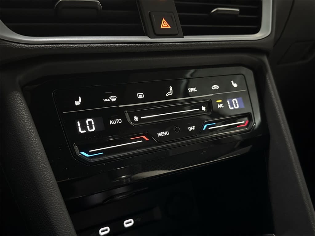 Thumbnail: 2025 Volkswagen Taos - 27