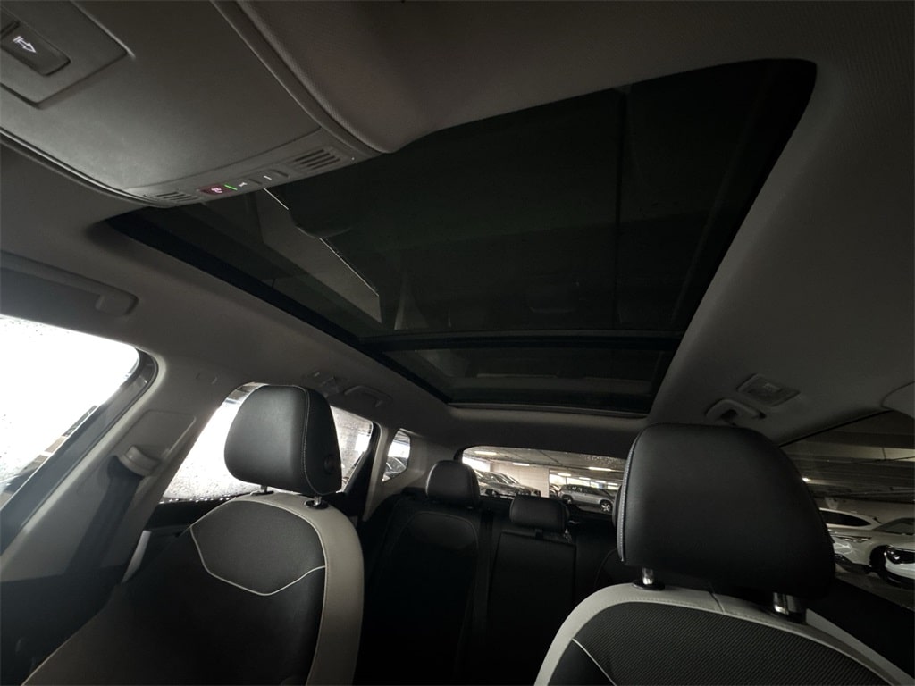 Thumbnail: 2025 Volkswagen Taos - 25