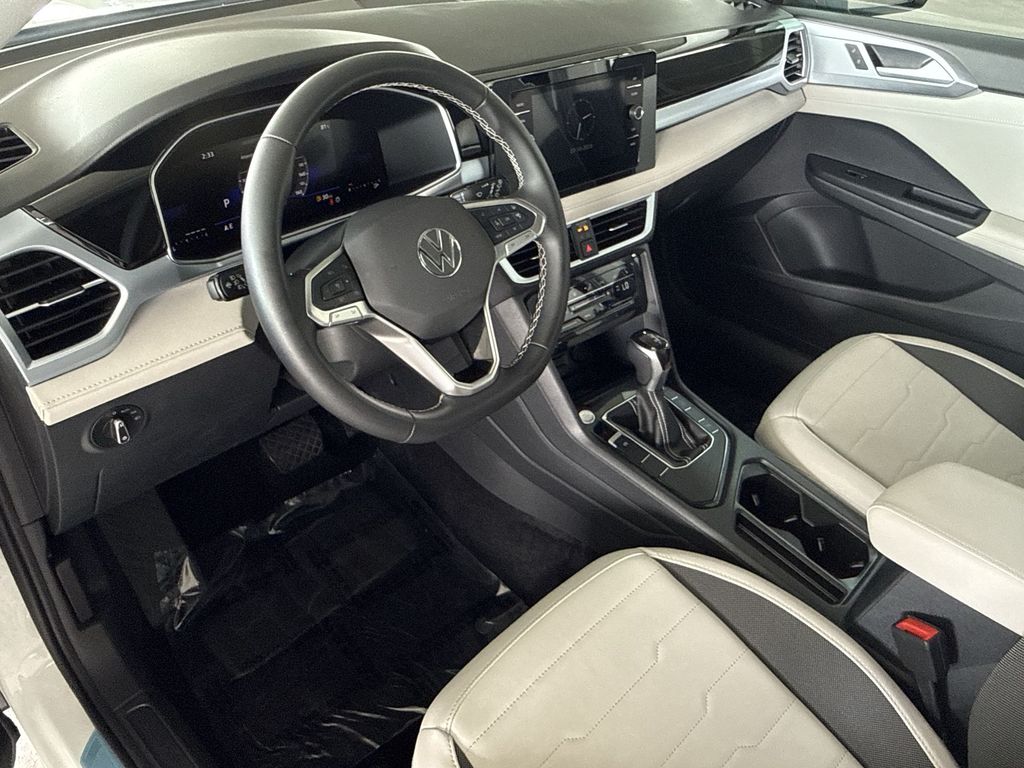 Thumbnail: 2026 Volkswagen Taos - 2