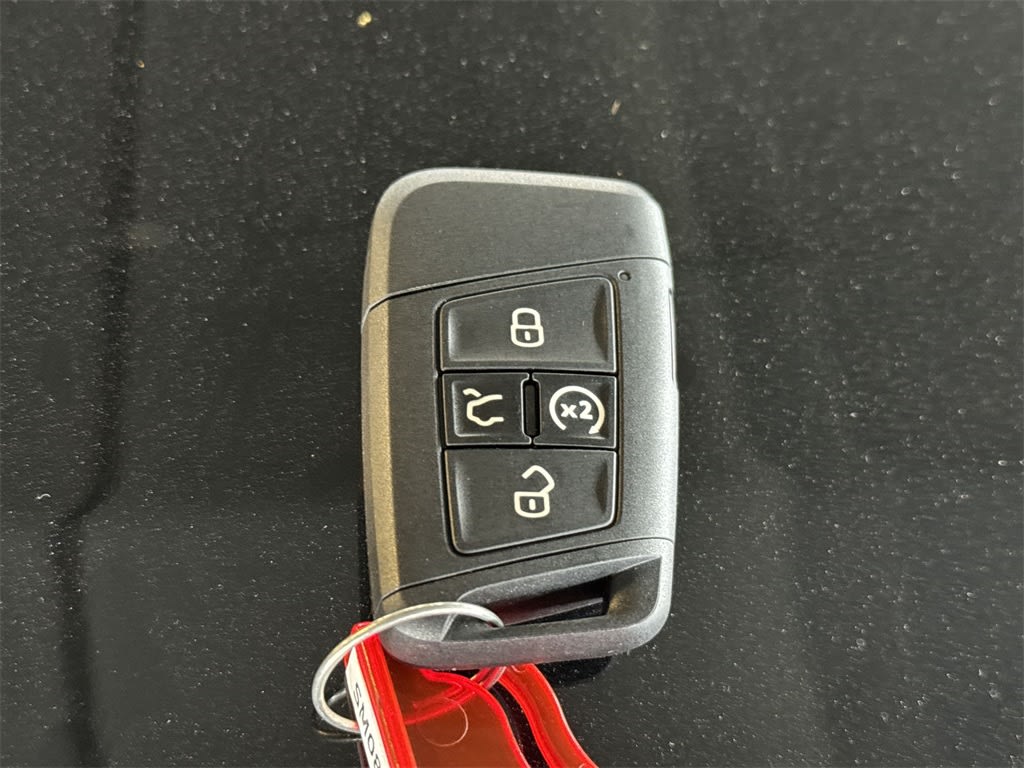 Thumbnail: 2025 Volkswagen Taos - 17