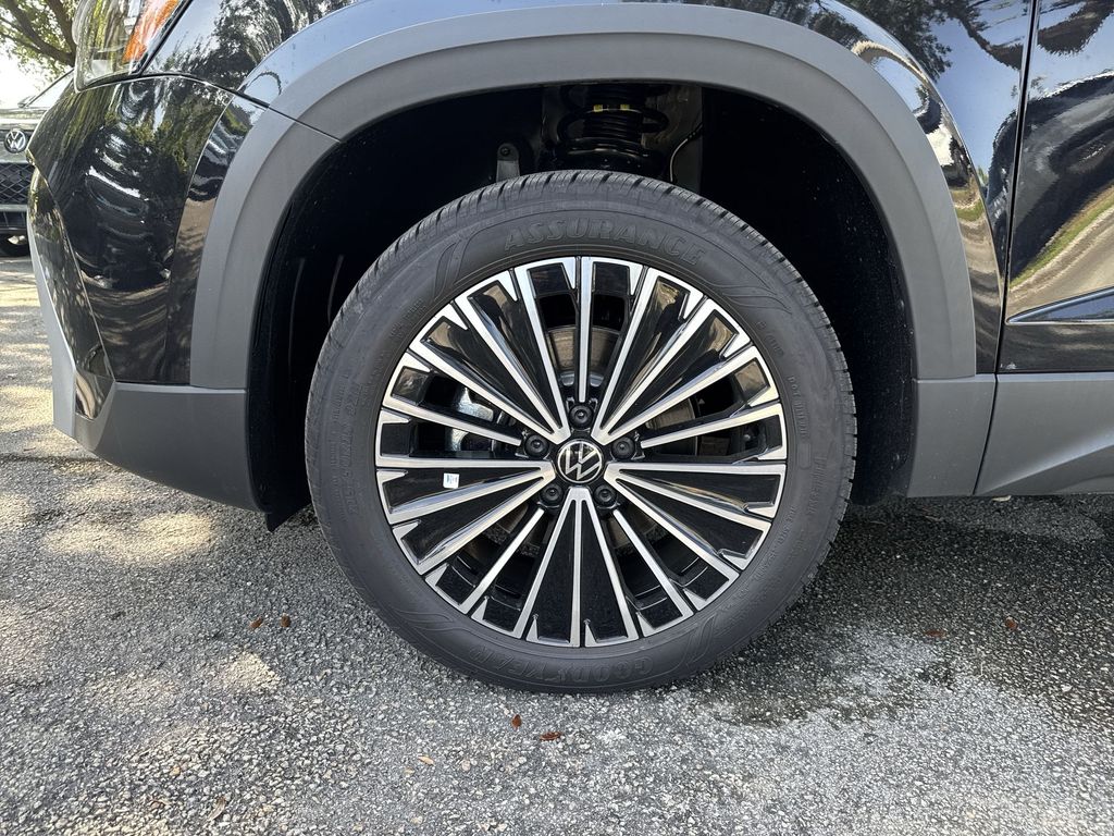 Thumbnail: 2026 Volkswagen Taos - 7