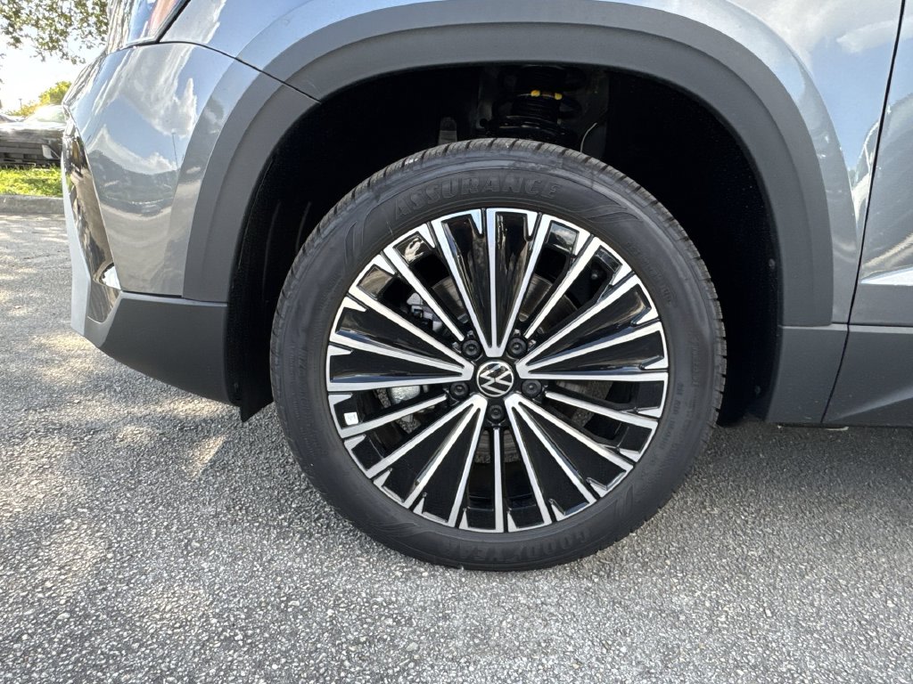Thumbnail: 2026 Volkswagen Taos - 6