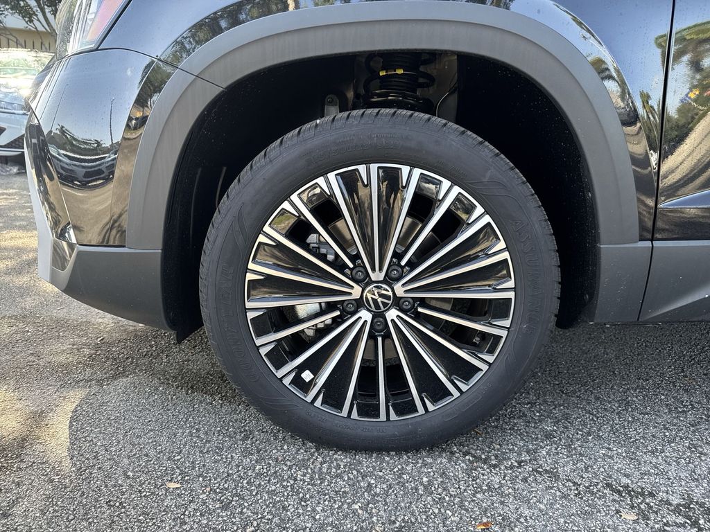 Thumbnail: 2026 Volkswagen Taos - 6