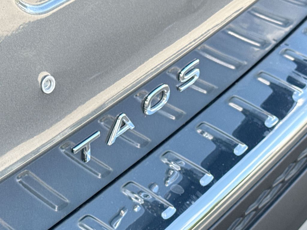 Thumbnail: 2026 Volkswagen Taos - 6