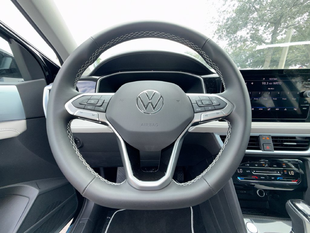 Thumbnail: 2026 Volkswagen Taos - 10