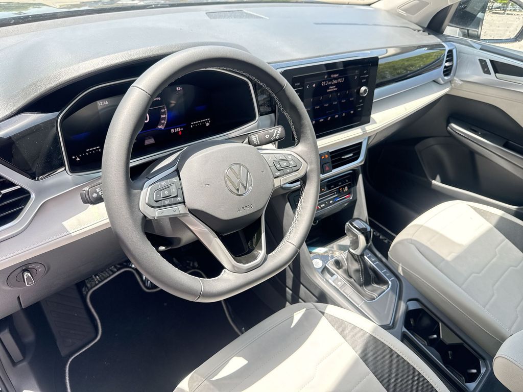 Thumbnail: 2026 Volkswagen Taos - 2