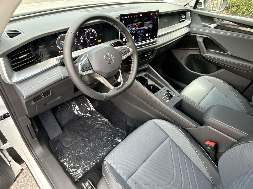 Thumbnail: 2026 Volkswagen Tiguan - 2