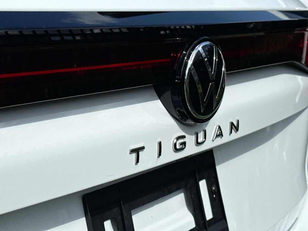 Thumbnail: 2026 Volkswagen Tiguan - 7