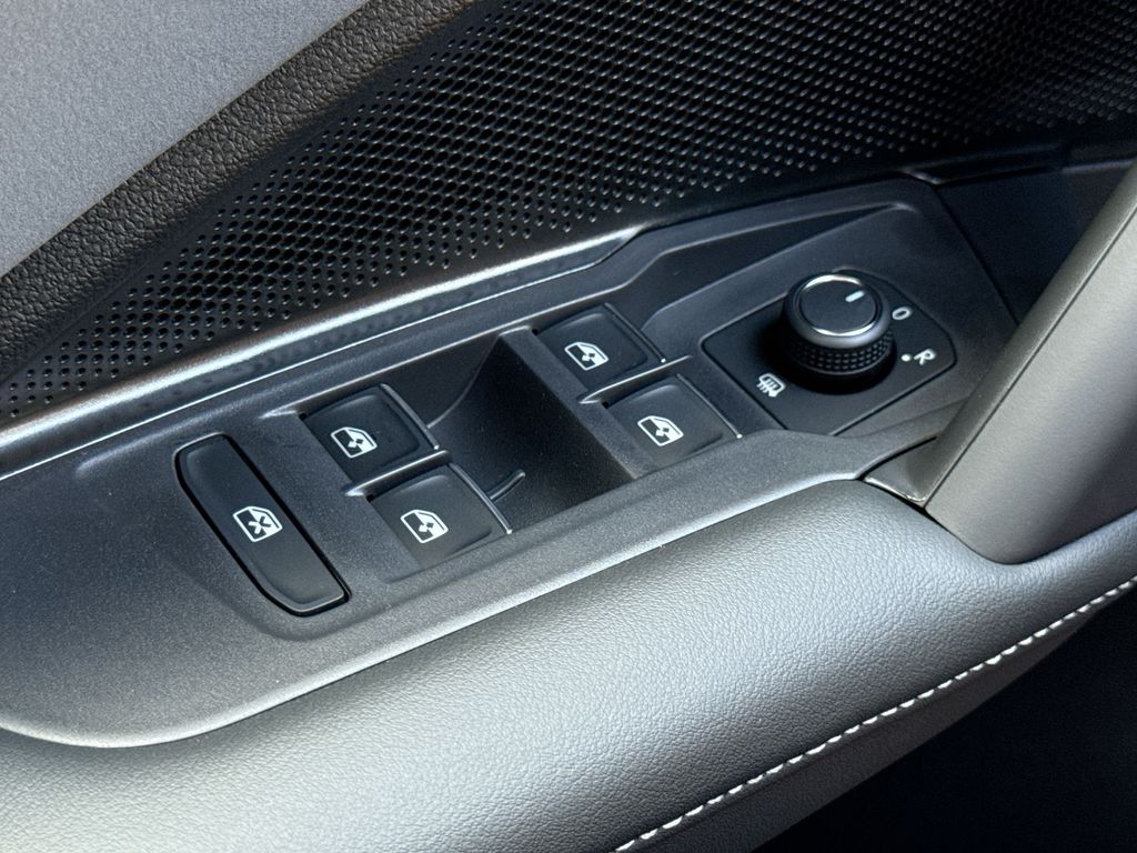 Thumbnail: 2026 Volkswagen Tiguan - 26