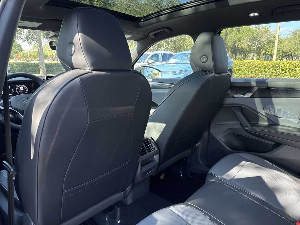 Thumbnail: 2026 Volkswagen Tiguan - 27