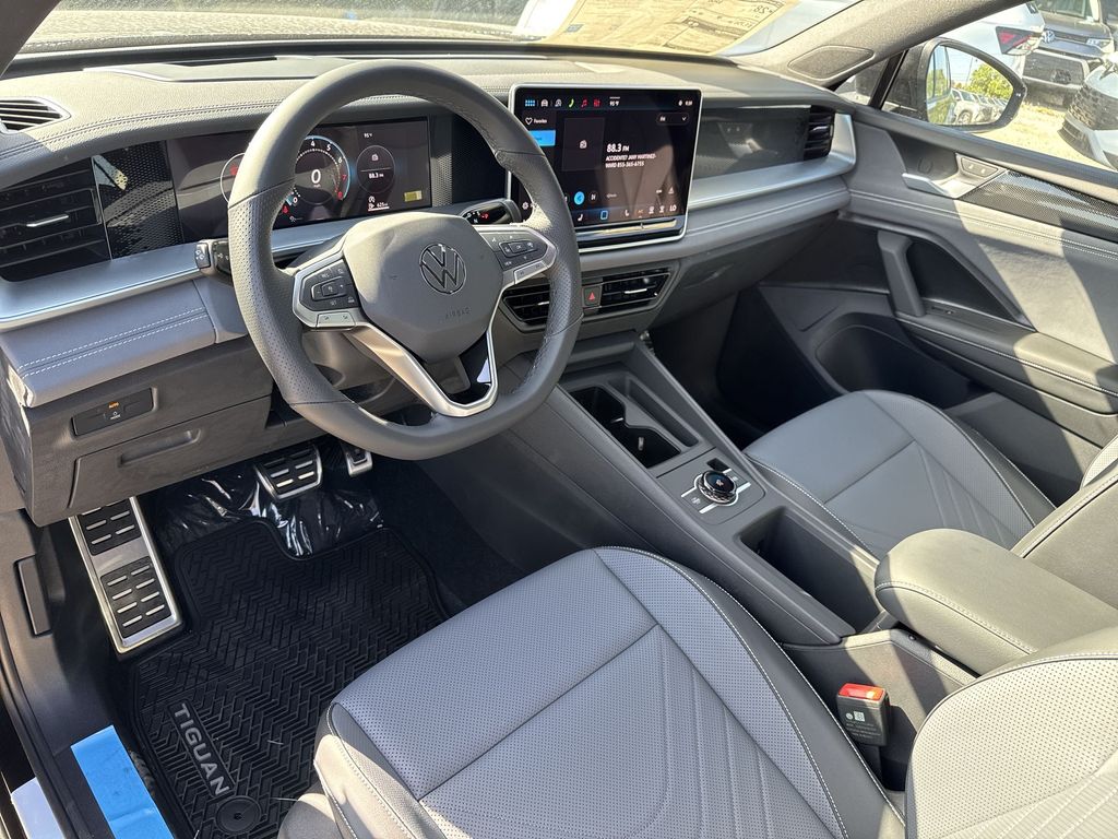 Thumbnail: 2026 Volkswagen Tiguan - 2