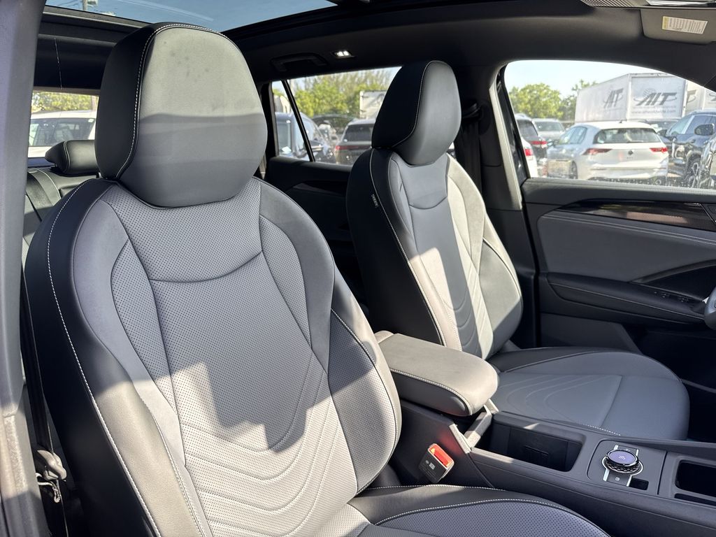 Thumbnail: 2026 Volkswagen Tiguan - 11