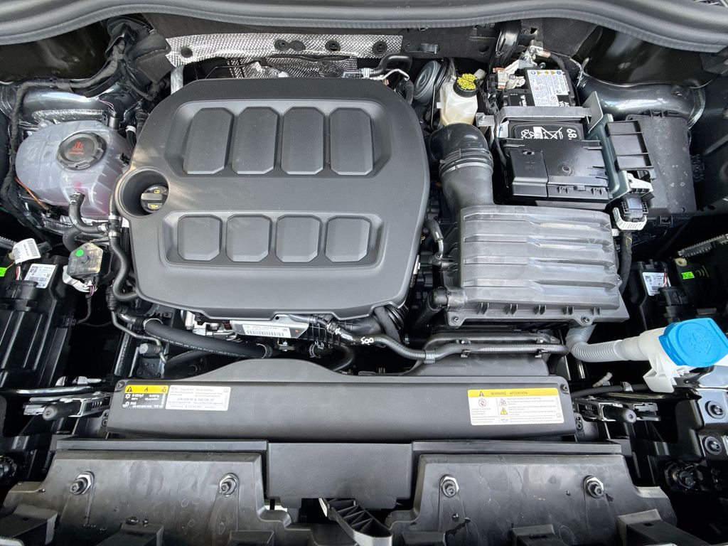 Thumbnail: 2026 Volkswagen Tiguan - 9