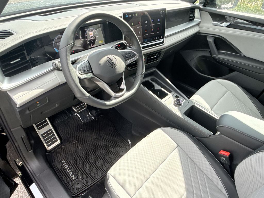Thumbnail: 2026 Volkswagen Tiguan - 2