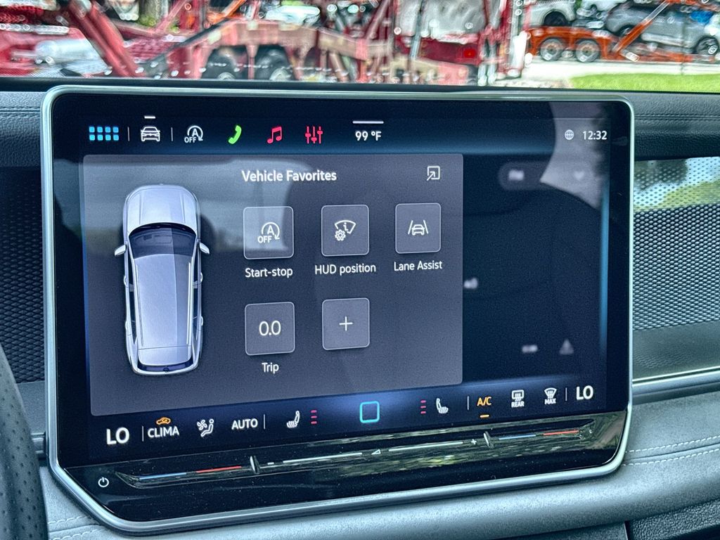 Thumbnail: 2026 Volkswagen Tiguan - 14