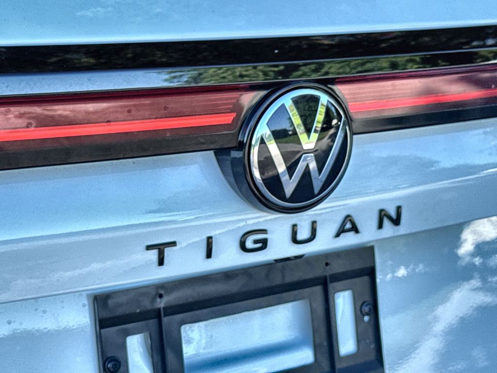 Thumbnail: 2026 Volkswagen Tiguan - 7