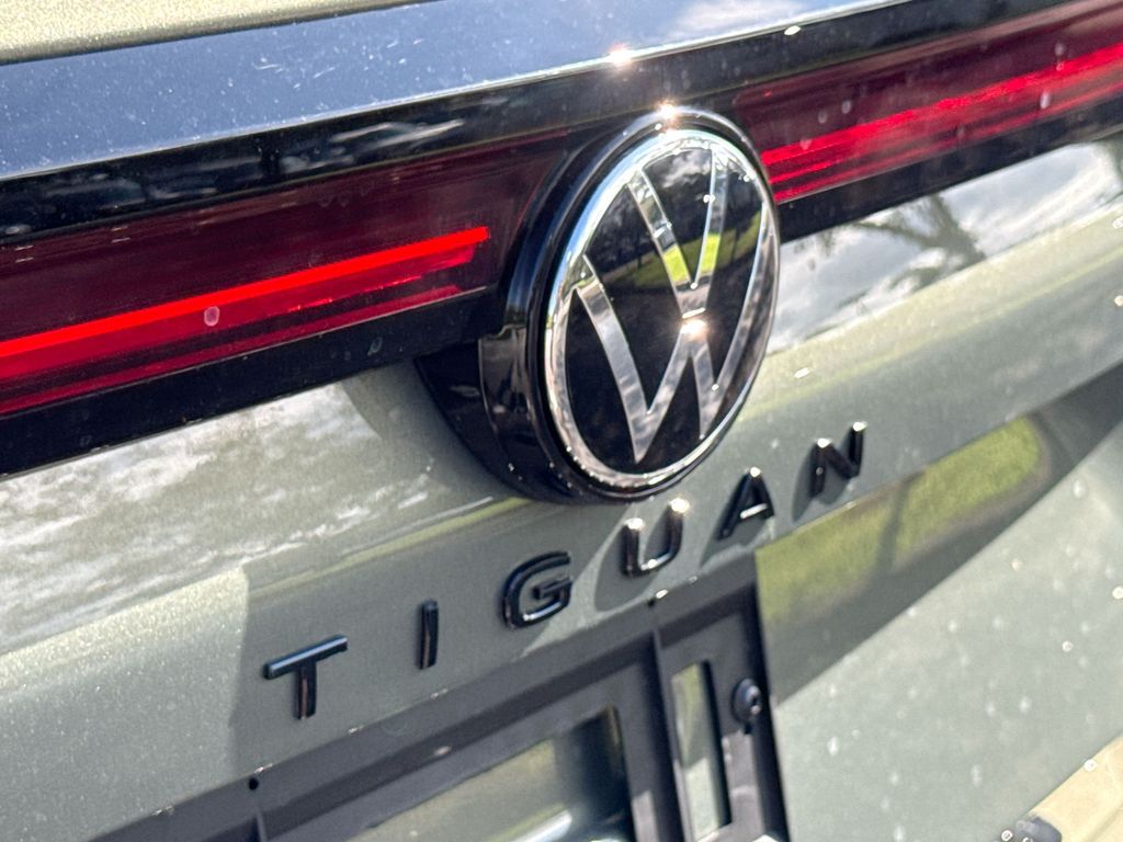 Thumbnail: 2026 Volkswagen Tiguan - 7