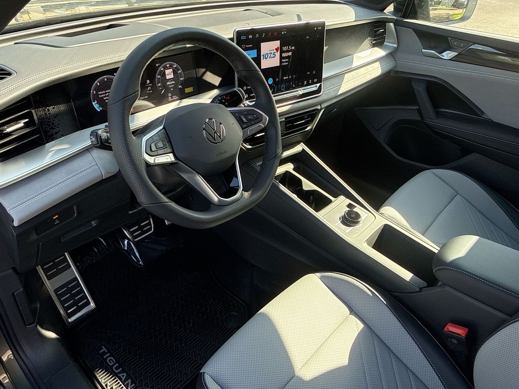 Thumbnail: 2026 Volkswagen Tiguan - 2