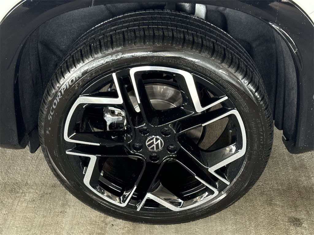 Thumbnail: 2025 Volkswagen Tiguan - 8