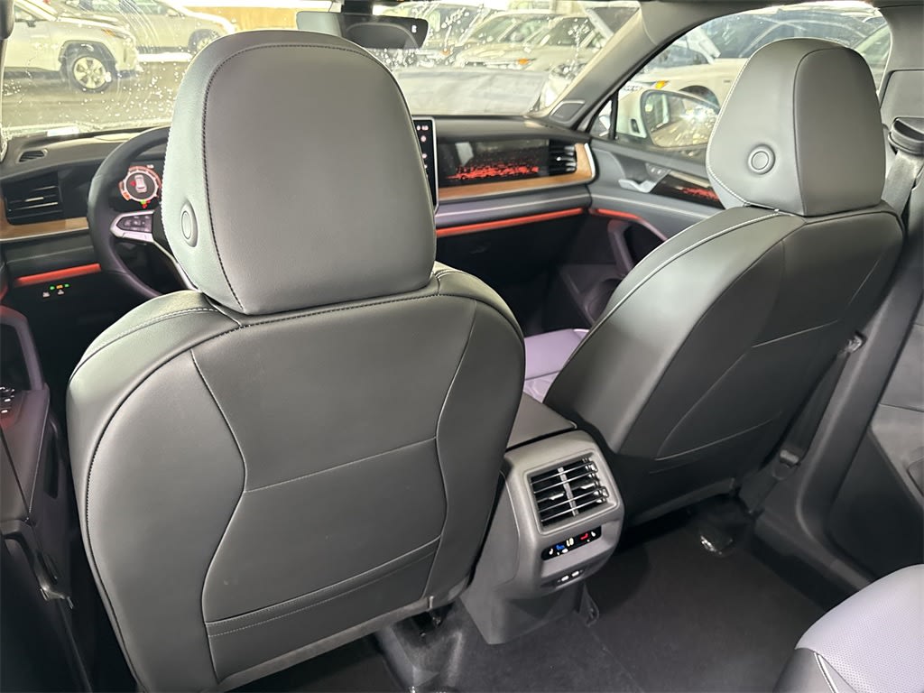 Thumbnail: 2025 Volkswagen Tiguan - 12