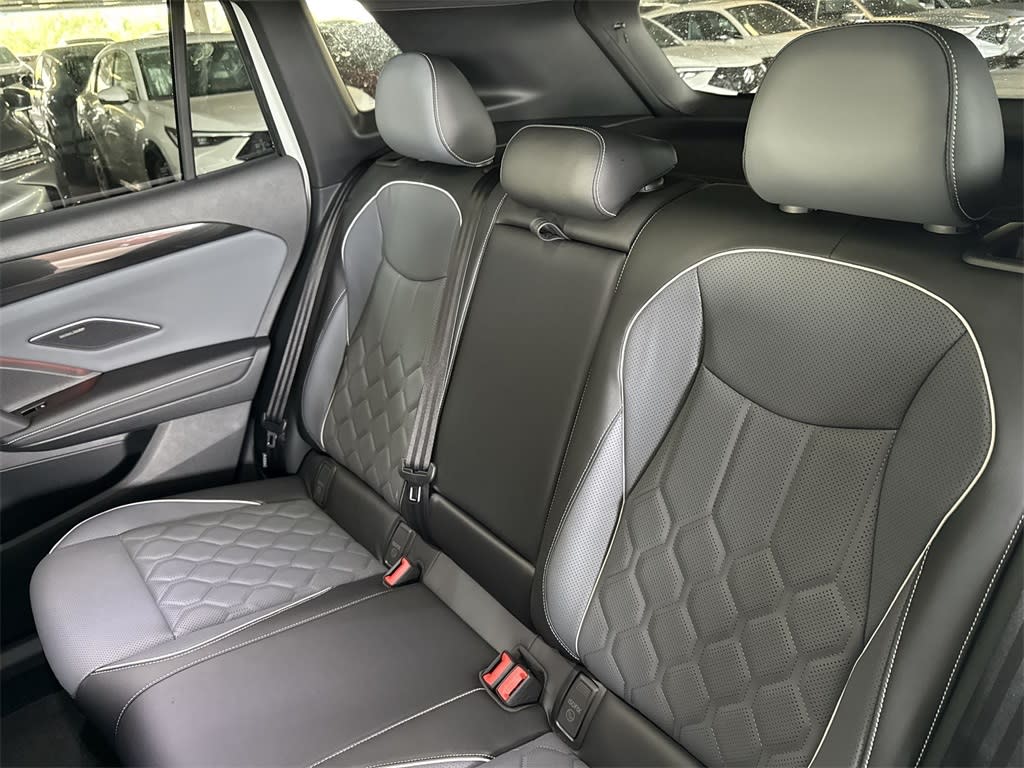 Thumbnail: 2025 Volkswagen Tiguan - 13