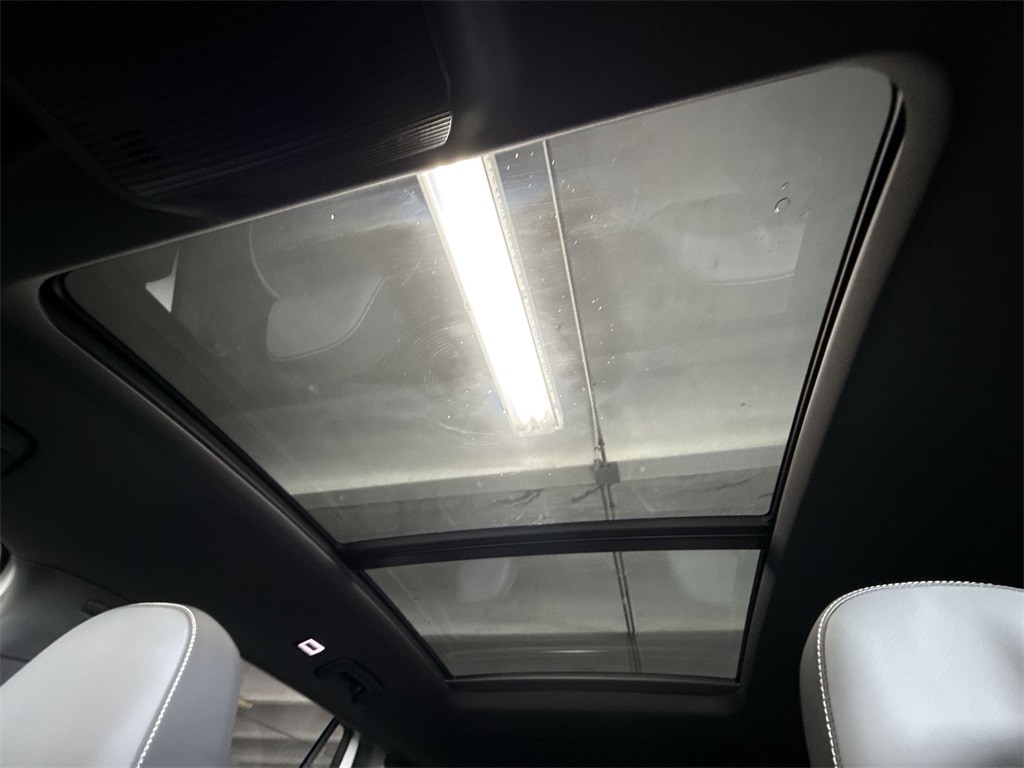 Thumbnail: 2025 Volkswagen Tiguan - 25