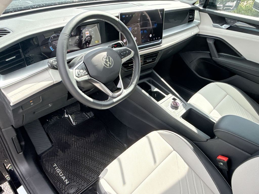 Thumbnail: 2026 Volkswagen Tiguan - 2