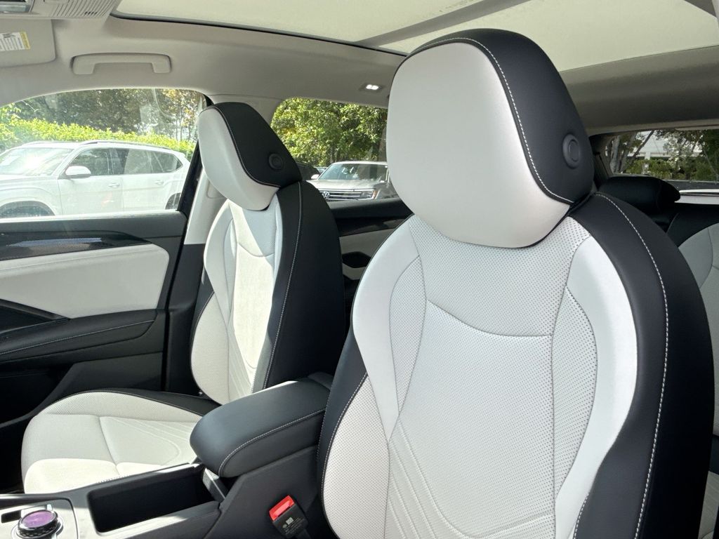 Thumbnail: 2026 Volkswagen Tiguan - 10