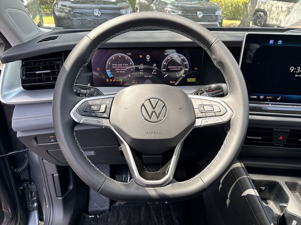 Thumbnail: 2026 Volkswagen Tiguan - 10