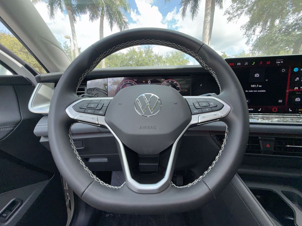 Thumbnail: 2026 Volkswagen Tiguan - 10