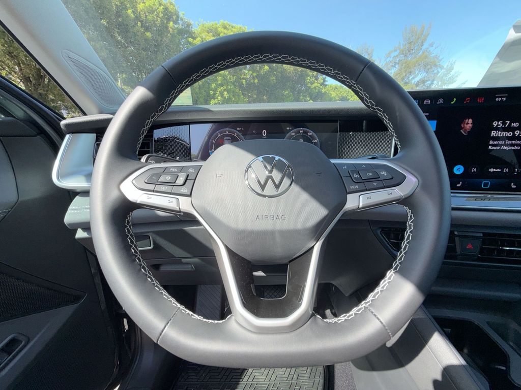 Thumbnail: 2026 Volkswagen Tiguan - 10
