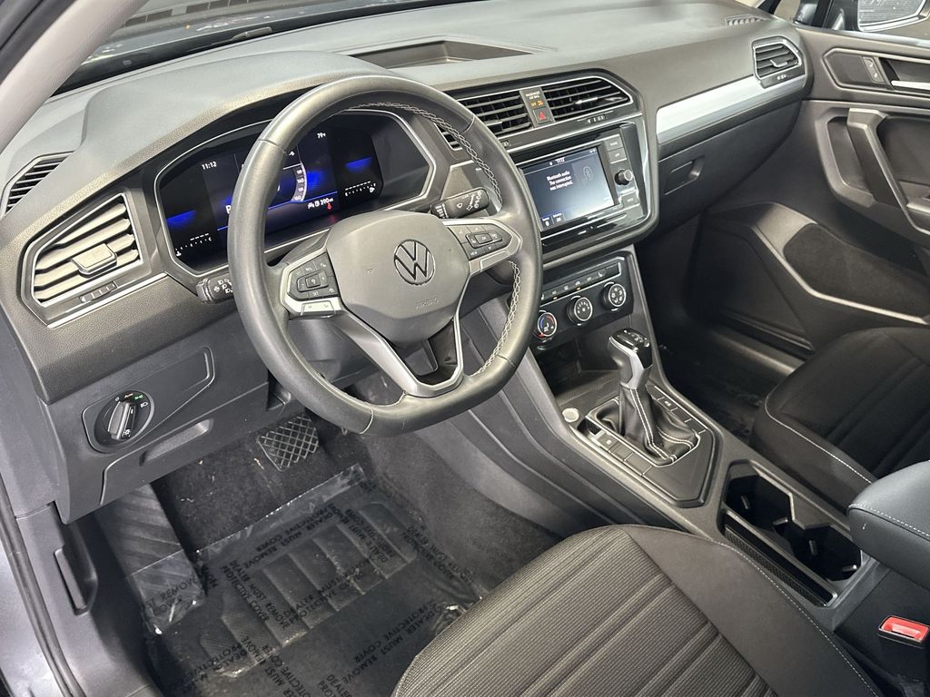 Thumbnail: 2024 Volkswagen Tiguan - 2