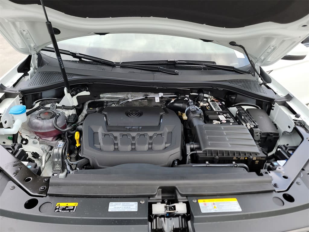 Thumbnail: 2023 Volkswagen Tiguan - 9