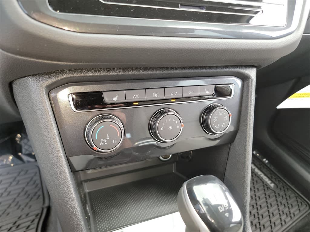 Thumbnail: 2023 Volkswagen Tiguan - 29