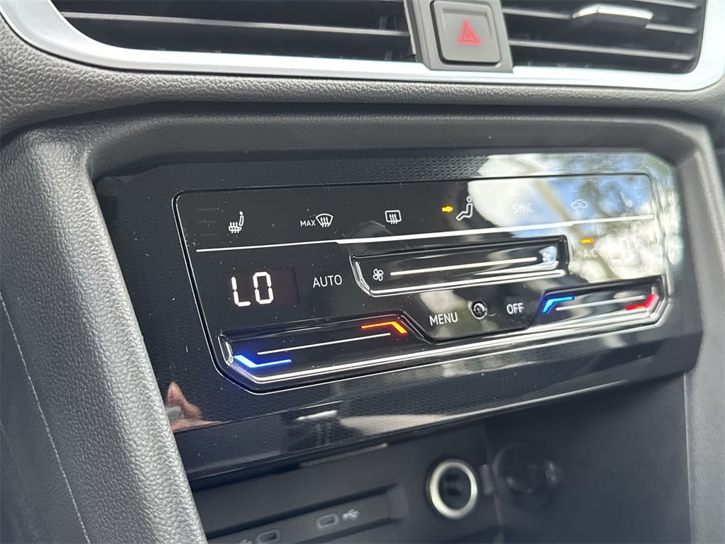 Thumbnail: 2025 Volkswagen Taos - 27